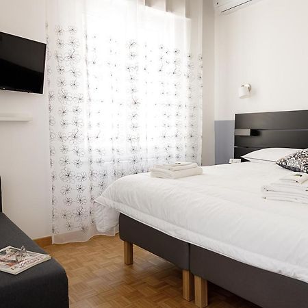Bed and Breakfast G&G Napoli Екстер'єр фото