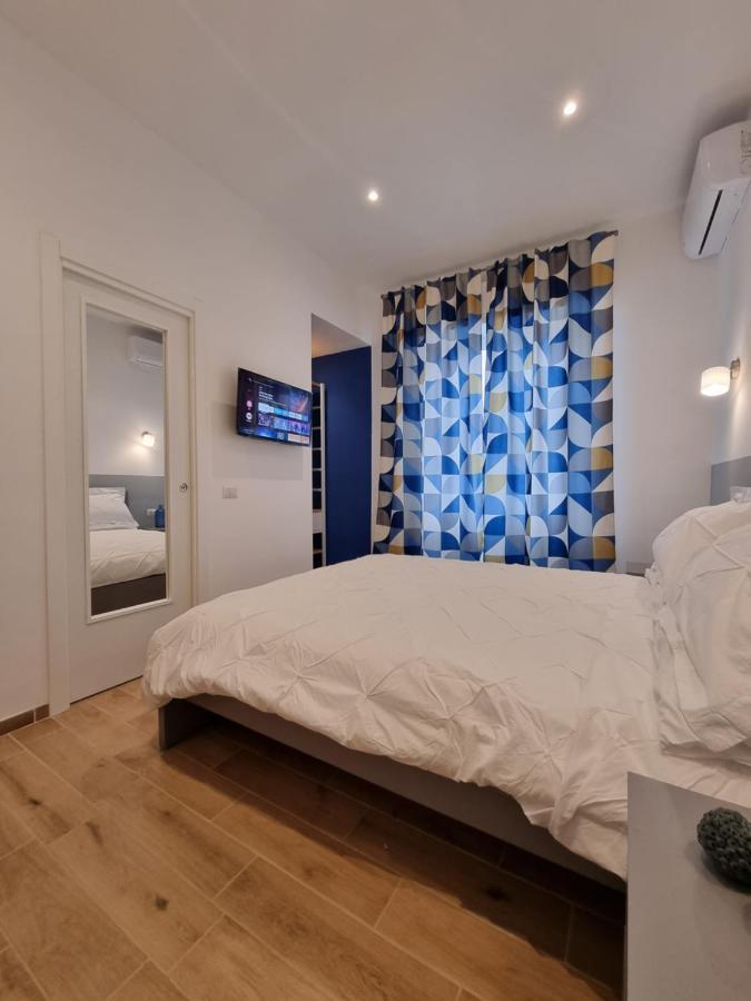 Bed and Breakfast G&G Napoli Екстер'єр фото