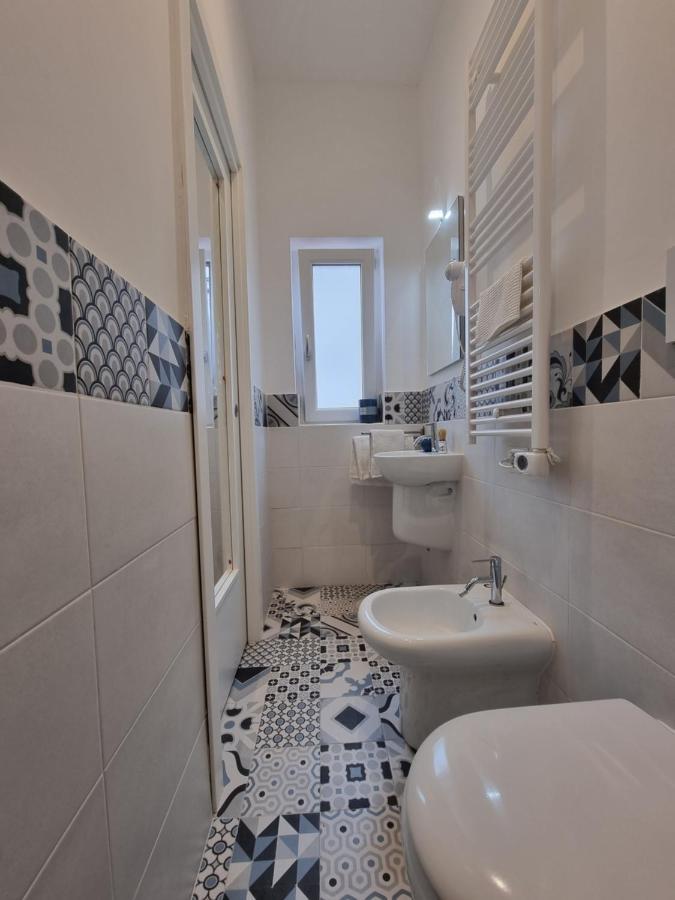 Bed and Breakfast G&G Napoli Екстер'єр фото