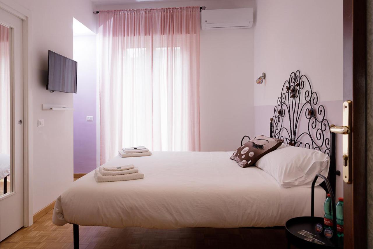 Bed and Breakfast G&G Napoli Екстер'єр фото