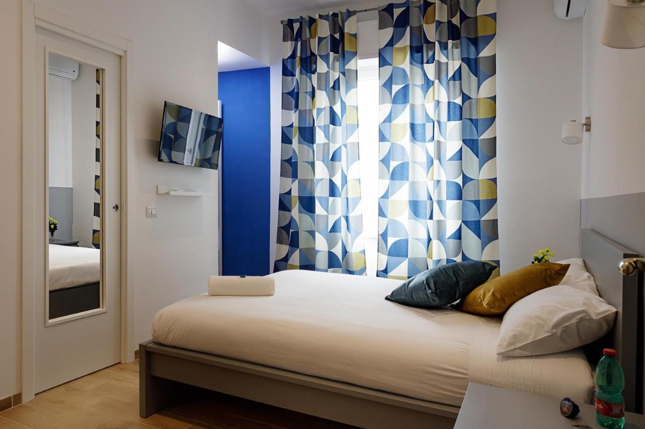 Bed and Breakfast G&G Napoli Екстер'єр фото