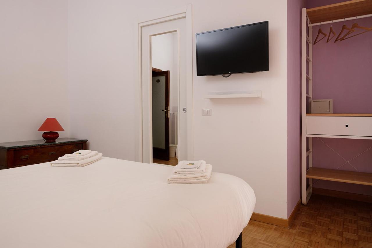 Bed and Breakfast G&G Napoli Екстер'єр фото