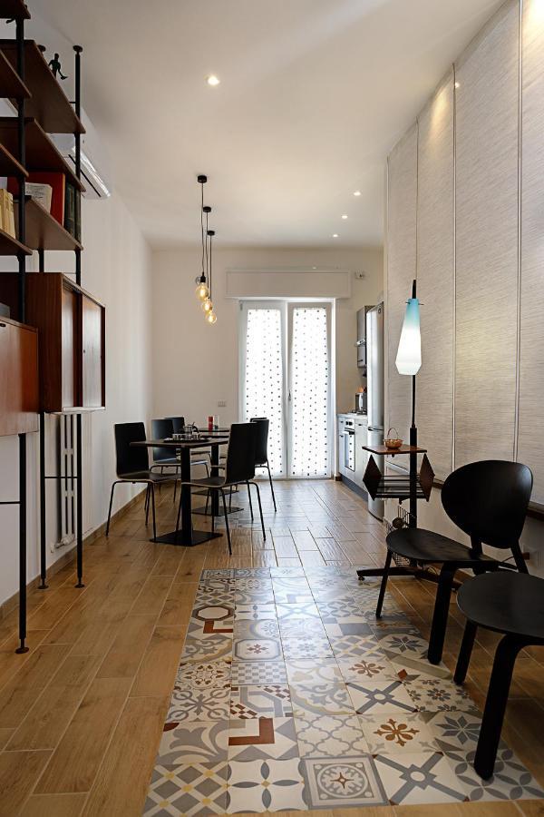 Bed and Breakfast G&G Napoli Екстер'єр фото