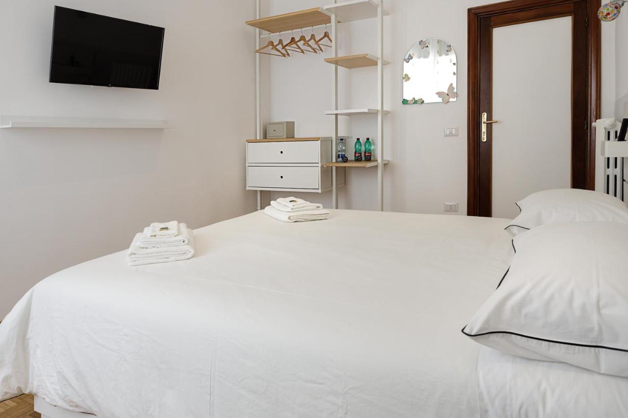 Bed and Breakfast G&G Napoli Екстер'єр фото