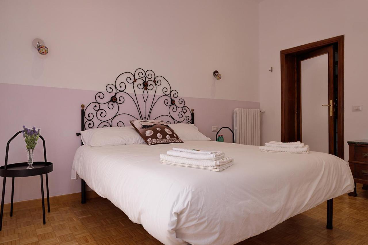 Bed and Breakfast G&G Napoli Екстер'єр фото